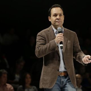 Sustitución de Salgado Macedonio, "simulación" de Morena: Clemente Castañeda