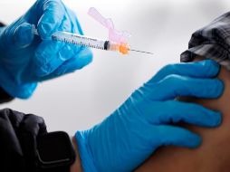 Algunas fábricas podrían empezar a producir cientos de millones de vacunas contra el COVID-19 si tan sólo tuvieran el modelo y el conocimiento técnico. EFE/ARCHIVO