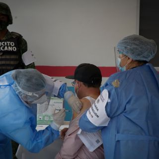 El lunes inicia vacunación de ZMG en Tlaquepaque