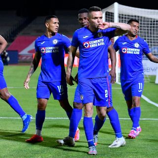 Liga MX: Cruz Azul vence con polémica a los Pumas en CU