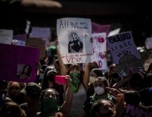 Luego de dos horas y media de recorrido, las colectivas llegaron al Centro de Justicia para las Mujeres (CJM). EL INFORMADOR / F. Atilano