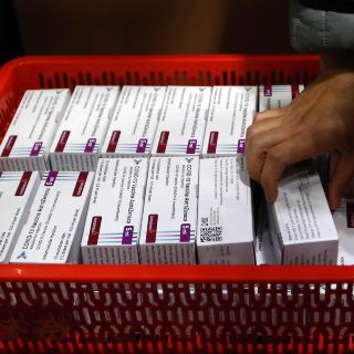 La UE podrá bloquear exportaciones de la  vacuna AstraZeneca