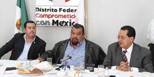 Cuauht&eacute;moc Guti&eacute;rrez intenta frenar su detenci&oacute;n con amparo