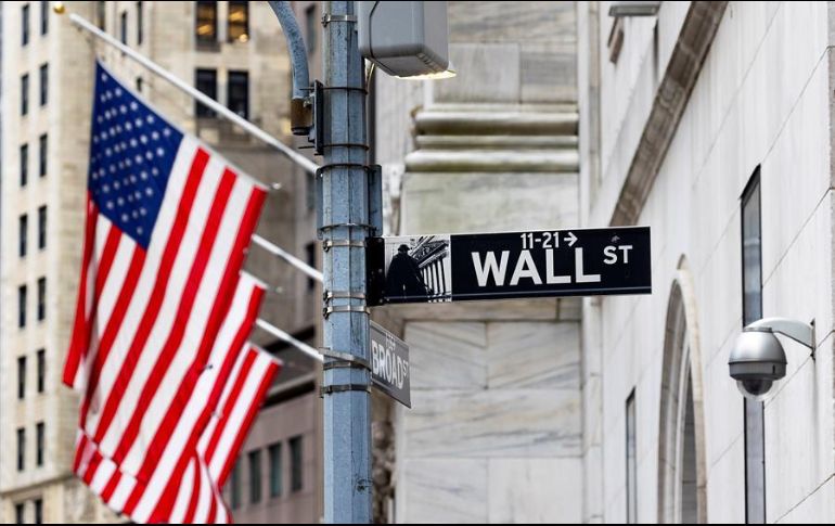 El Dow Jones de Industriales avanzó un ligero 0.10 % o 30.30 puntos, hasta 31 mil 832.74 unidades. EFE/J. Lane