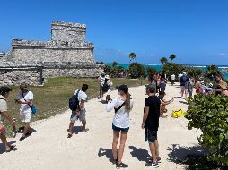 Estados Unidos y Canadá enviaron a ocho de cada 10 turistas internacionales que llegaron a México el año pasado. AFP/ D. Slim