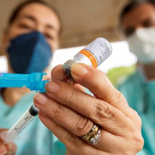 COVID-19: Brasil registra nuevo récord diario de muertes por coronavirus