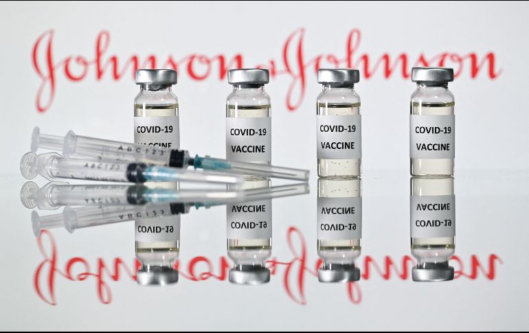 La decisión supone un impulso para el lento programa de vacunación de la UE, aunque las primeras dosis podrían no llegar al público hasta abril. AFP / J. Tallis