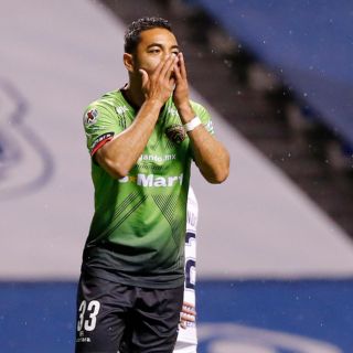¡Rompe el protocolo! Marco Fabián es evidenciado en una fiesta con famoso DJ
