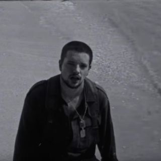 Lasso estrena “Tenemos que hablar”