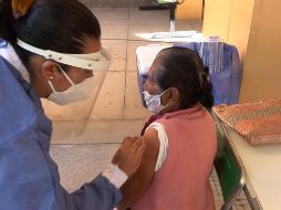 De los municipios en el estado, Jamay es el que mayor avance registra en la vacunación de adultos mayores. EFE/ARCHIVO