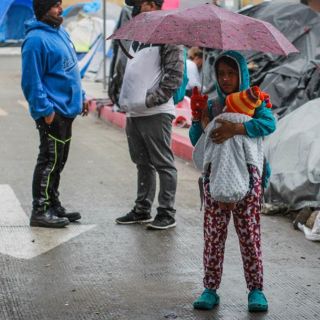 Fotogalería: migrantes en Tijuana sufren por las bajas temperaturas