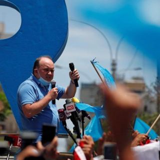 "Estoy enamorado de la virgen María": candidato de Perú afirma que se flagela a diario