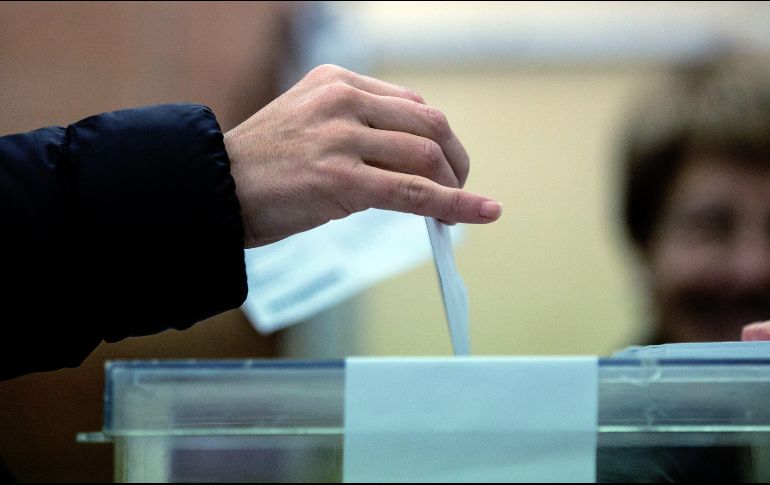 Las elecciones se celebran con medidas de bioseguridad en los centros de votación por la pandemia del COVID-19. EFE / ARCHIVO