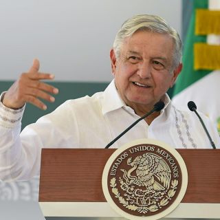 Tras gira, AMLO regresa a la CDMX