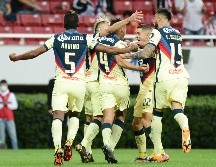 Las Chivas simplemente fueron borradas del campo por el América. Imago7 / L. Barba