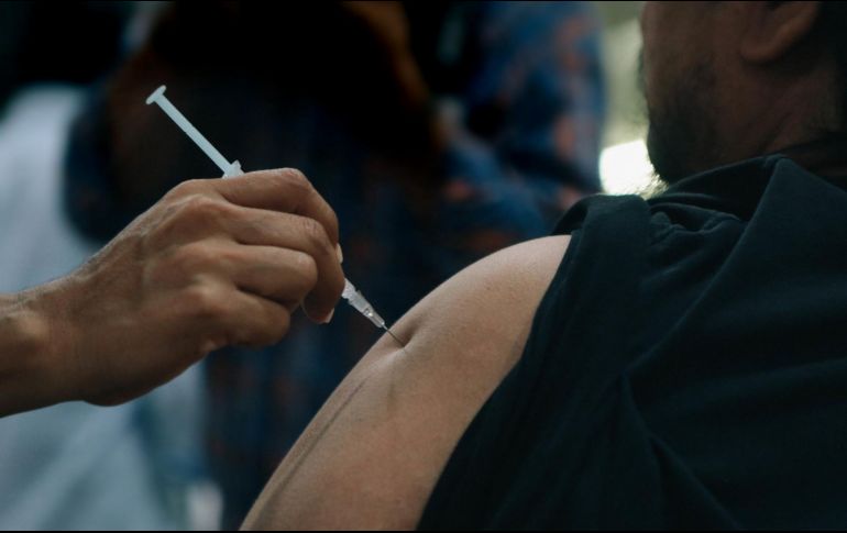 Ayer domingo en la alcaldía Azcapotzalco una persona que recibió la vacuna de Pfizer contra el COVID-19, horas después murió por un infarto. EL INFORMADOR / ARCHIVO