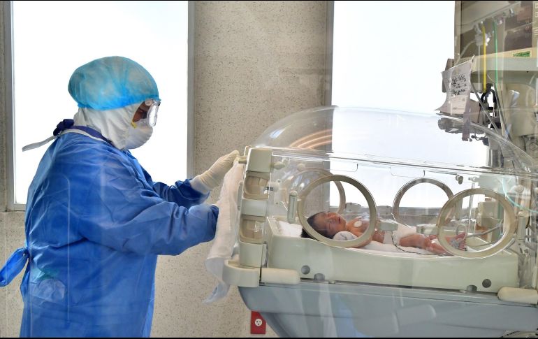 Los pediatras analizaron el cordón umbilical de la recién nacida para ver si la madre le había pasado los anticuerpos como ocurre con las vacunas para otras enfermedades y comprobaron que así había sido. EFE/ARCHIVO