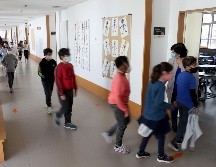 Especialistas afirman es importante cambiar las estrategias para mejorar el aprendizaje de los alumnos, ya que no todas las escuelas y hogares tienen acceso a internet. XINHUA/ P. .Fiuza