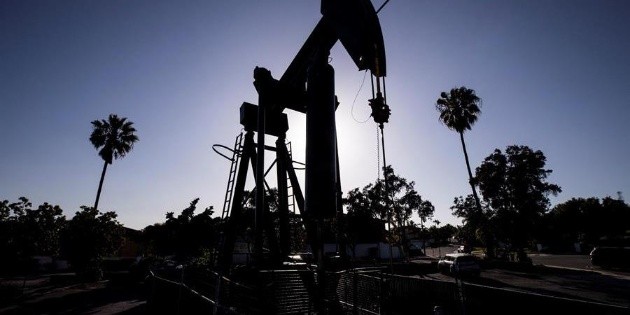 El petr&oacute;leo de Texas cierra con un descenso del 0.3 %