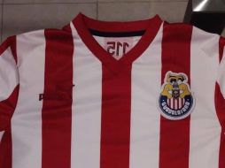 El próximo 8 de mayo, Chivas cumplirá 115 años de vida, y por ser una fecha especial, la marca que viste al Rebaño ya estaría preparando una equipación edición especial. TWITTER / @Abraham0381