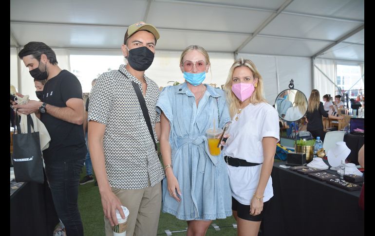 Luis Cobo, Naye Goodman y Sofía Álvarez del Castillo. GENTE BIEN /MARIFER RACHED