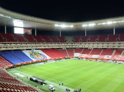 Podrían venirse más despidos. La dirigencia de Chivas descubrió venta de boletos de cortesía, tráfico de playeras y robo de utilería. IMAGO7