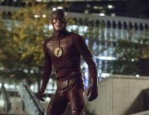 Esta adaptación es basada en los cómics de DC Comics y en su formato televisivo forma parte del “Arrowverso”. CORTESÍA / Warner Bros