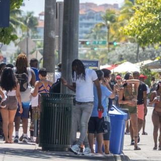 Miami Beach decreta toque de queda ante avalancha de turistas