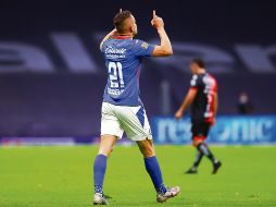 PESADILLA. Jonathan Rodríguez fue un auténtico dolor de cabeza para la defensa de los rojinegros. IMAGO7