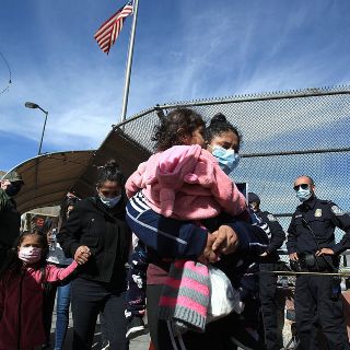Detienen migrantes que cruzaron el país en avión