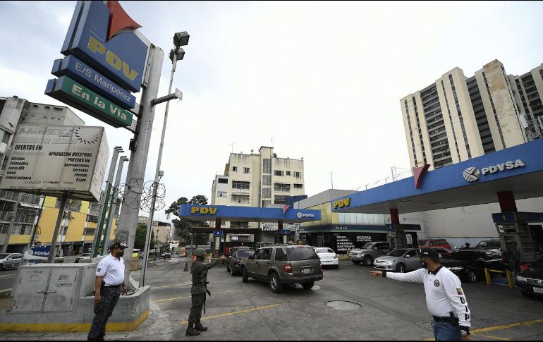 La compañía petrolera venezolana, la principal fuente de dinero para la gestión gubernamental, ha reducido su capacidad operativa y comercial en los últimos años. AP / ARCHIVO