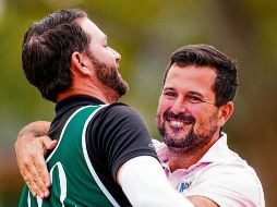 EMOCIÓN. Díaz (der.) logró el primer título de su carrera en el circuito de ascenso al PGA Tour. @kornferrytour