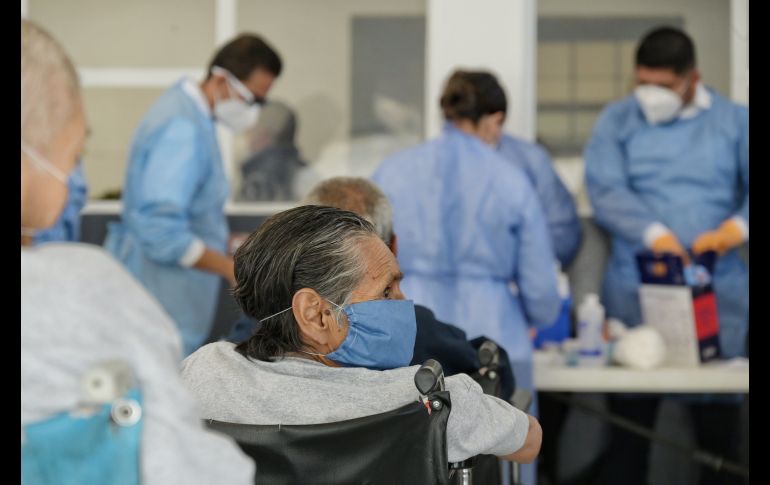 Los adultos mayores inmunizados carecen de documentos y algunos presentan padecimientos psiquiátricos ESPECIAL/ Sistema de Asistencia Social