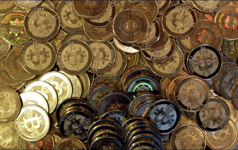 La ley establece que el cambio entre el bitcoin y el dólar estará establecido 