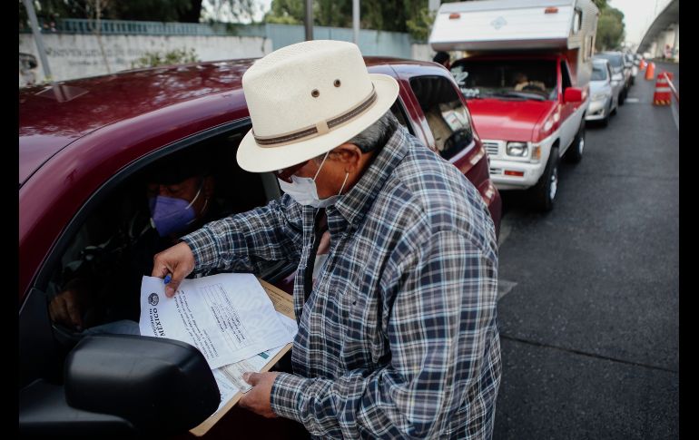 En el módulo CUCEI se atiende a través del sistema Drive Thru (auto servicio). EL INFORMADOR / G. Gallo
