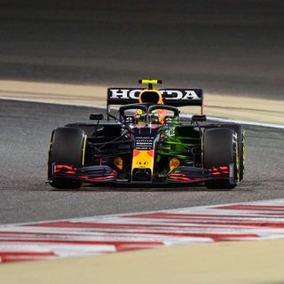 ''Checo'' Pérez, en el Top-10 de la segunda prueba libre del GP de Baréin