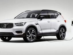 XC40 recharge. Actualmente se vende en México la versión híbrida enchufable. ESPECIAL/Volvo