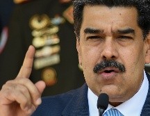 La medida se tomó tras la reciente remoción de un video de Maduro sobre el Carvativir, que el mandatario socialista ha promocionado como ''gotitas milagrosas'' para tratar el coronavirus. AP / ARCHIVO