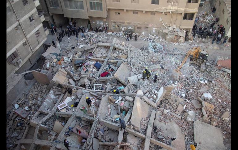 El derrumbe de edificios no es algo inusual en Egipto, donde la construcción de mala calidad es una constante. EFE/M. Hossan