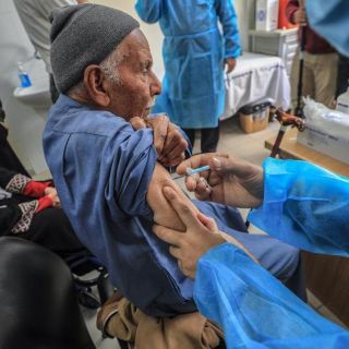 COVID-19: hombre de 101 años vence al coronavirus en Bolivia