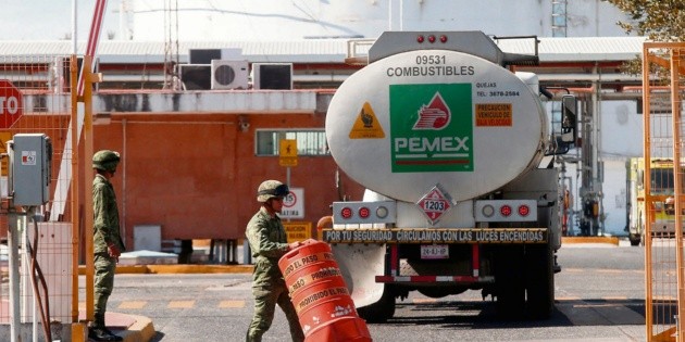 Buscan cancelar permisos por &ldquo;seguridad nacional&rdquo;