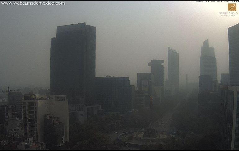 Al corte de las 16:00 se reportó una mala calidad del aire en la CDMX. TWITTER / @webcamsdemexico