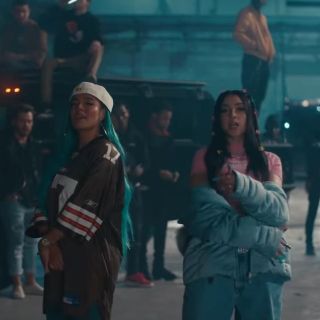 Karol G invita a un vuelo de empoderamiento en “KG0516”