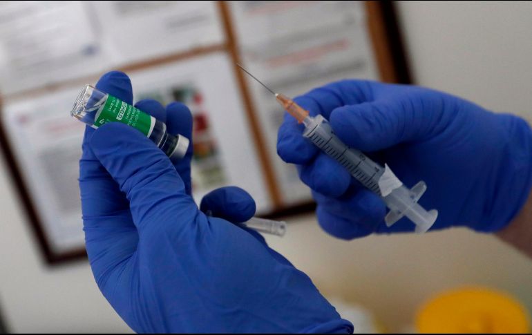 El pasado 19 de marzo, el Presidente Andrés Manuel López Obrador informó que el gobierno de Estados Unidos enviará a nuestro país 2.7 millones de vacunas AstraZeneca. AP / ARCHIVO