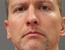 Derek Chauvin enfrentará cargos de asesinato en segundo grado. REUTERS