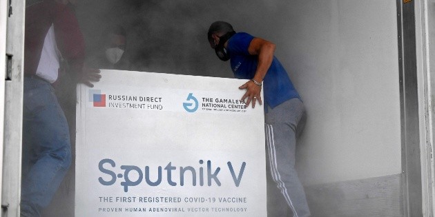 COVID-19: Llegan a M&eacute;xico 500 mil vacunas Sputnik V este mi&eacute;rcoles