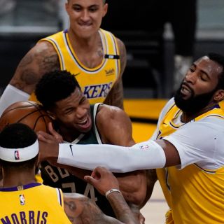 NBA: Drummond debuta con Lakers en derrota ante Bucks