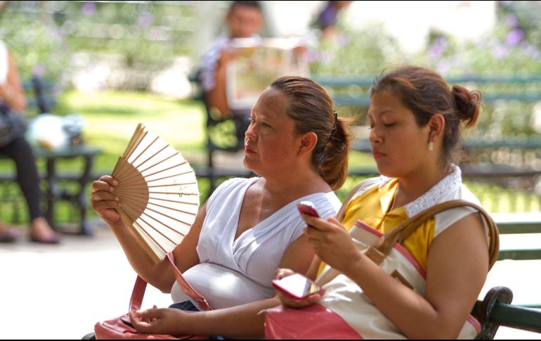 Debido a las condicione climáticas se recomienda tomar abundantes líquidos y utilizar filtró solar. NTX / ARCHIVO