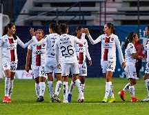 Las tapatías llegaron a 30 puntos que les sirvieron para amarrar su boleto a la Fiesta Grande de la Liga MX Femenil. Imago7 / A. Ferretiz