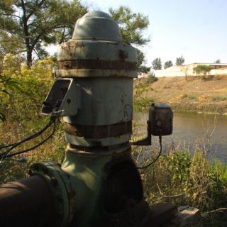 Bloquean carretera a La Barca; exigen reparación de bombas de agua dañadas